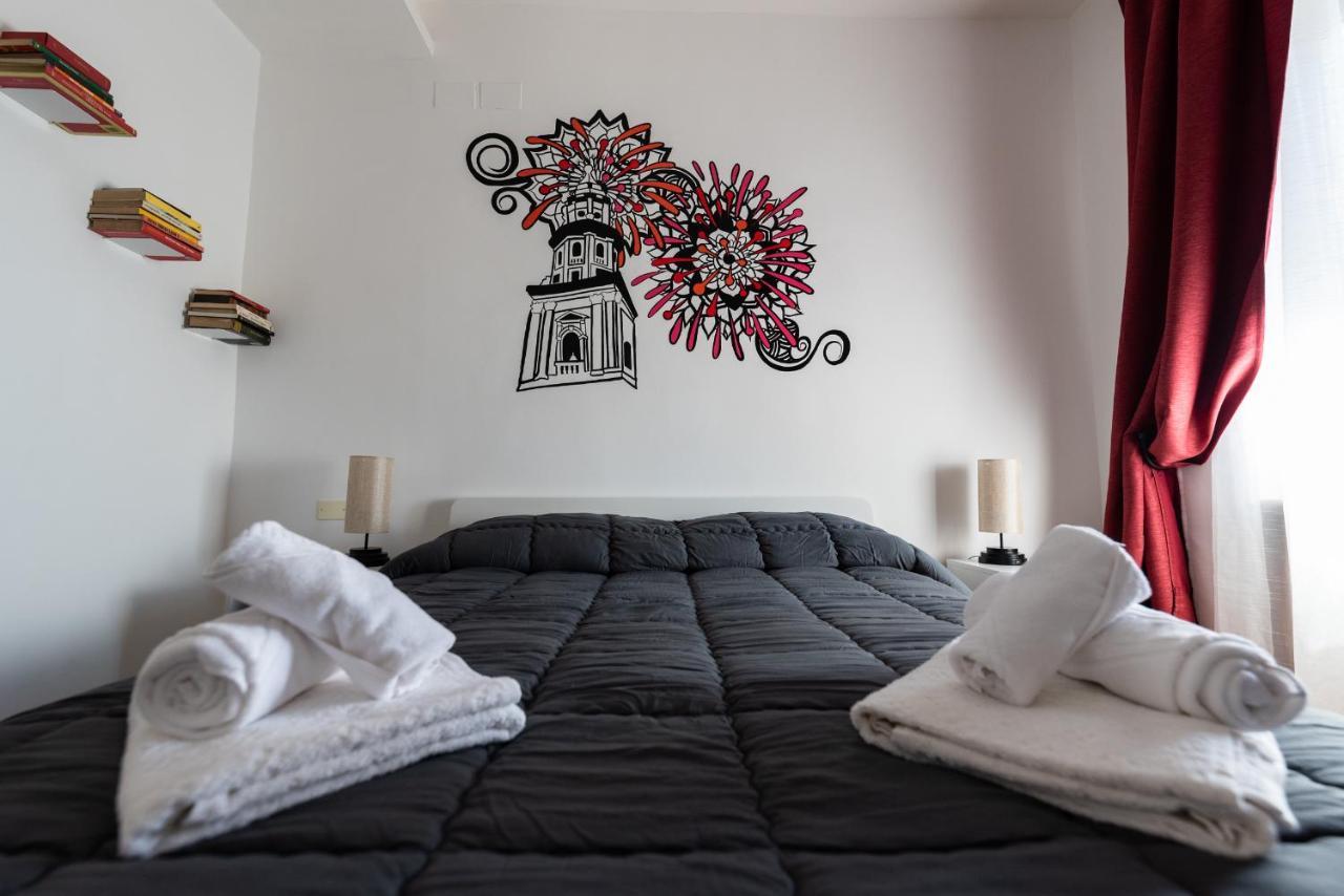 L'Attico Fuggente Hotell Neapel Exteriör bild